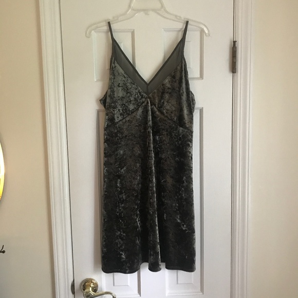 Xhilaration Dresses & Skirts - Velvet Dress